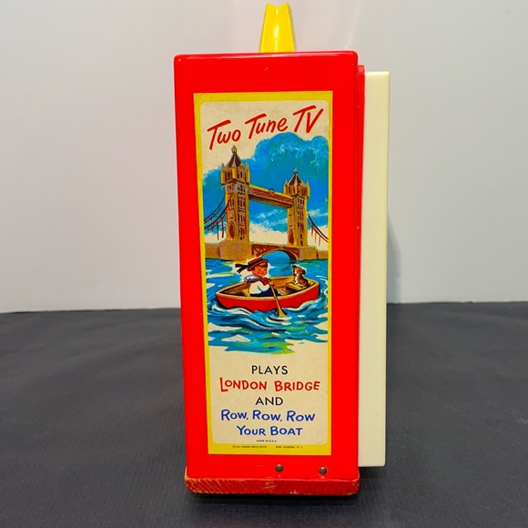 Vintage 1966 Fisher Price Music Box TV! 2 Songs and Rolling Screen! - Picture 5 of 13